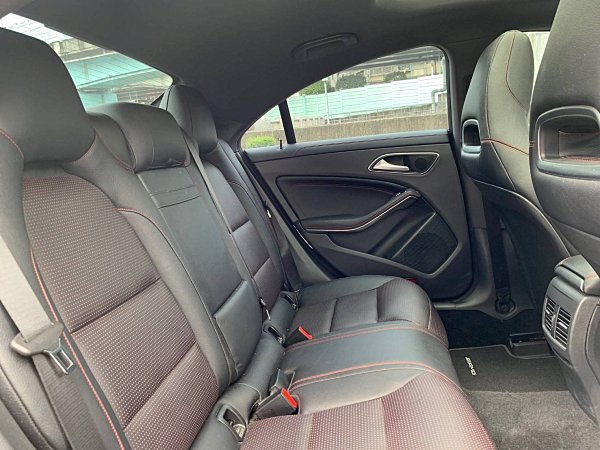 正2014年 M-Benz CLA45 AMG 4-MATIC 四輪傳動  第8張相片