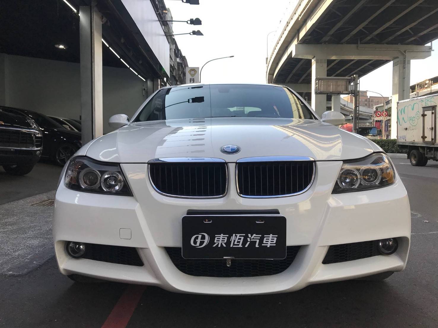 BMW 正2008年 E90 328i  第1張相片