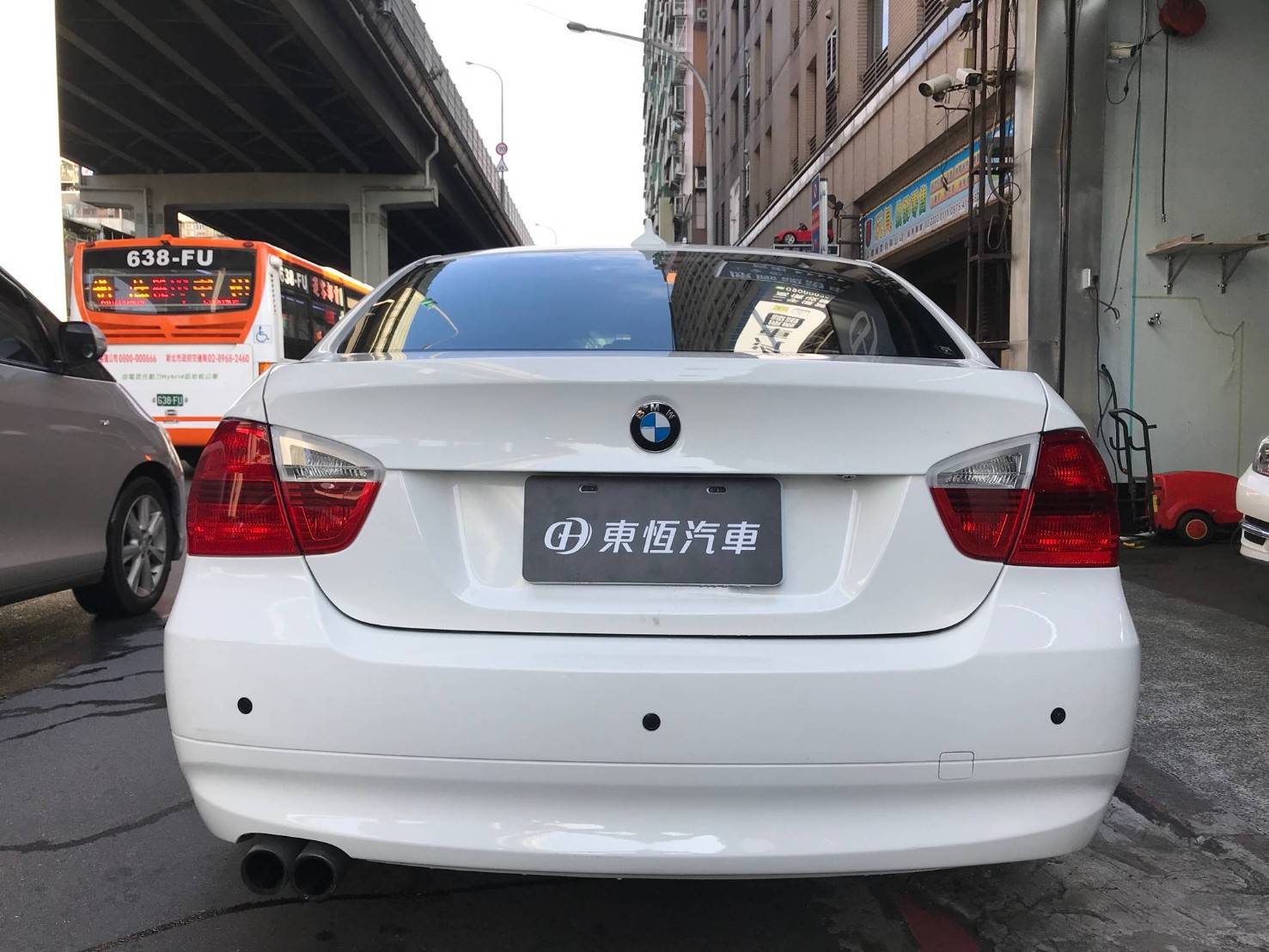 BMW 正2008年 E90 328i  第3張相片