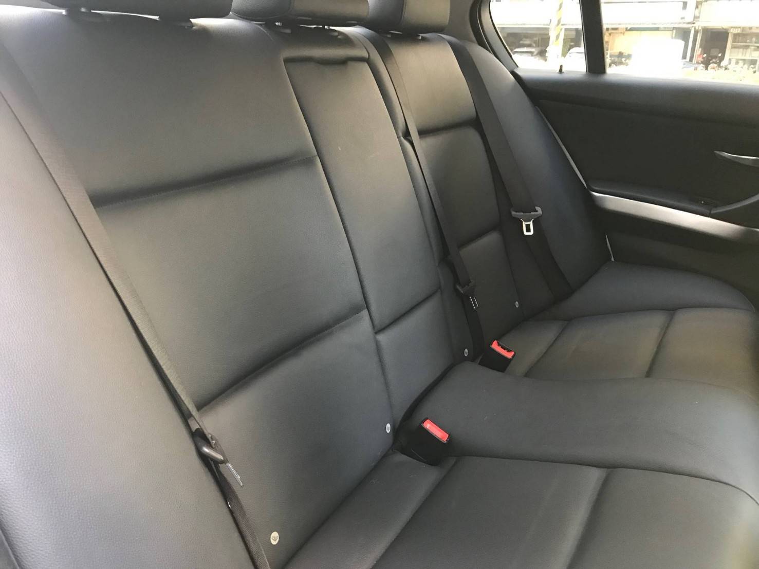 BMW 正2008年 E90 328i  第7張相片