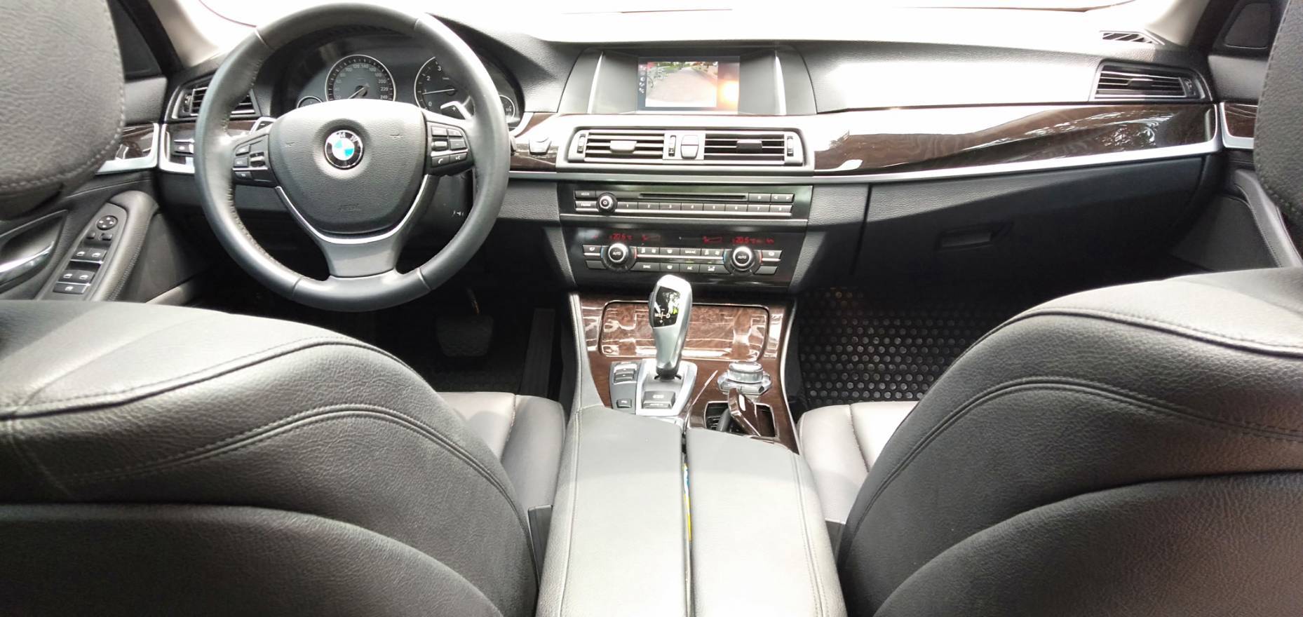 BMW 汎德總代理 2014年式 520i  第11張相片