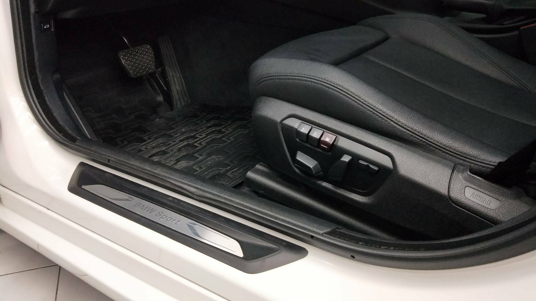 2015年型 BMW 320GT Sport Line 1手車  第11張相片