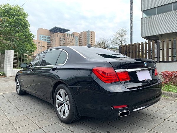 2011年 BMW泛德總代理 740Li 領航版   第4張相片