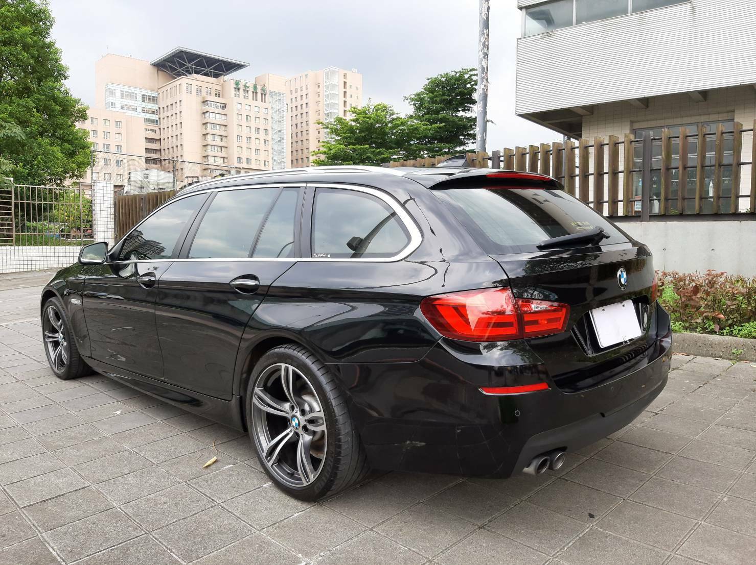 BMW 5-Series Touring 520d 2011款 自手排 2.0L  第4張相片