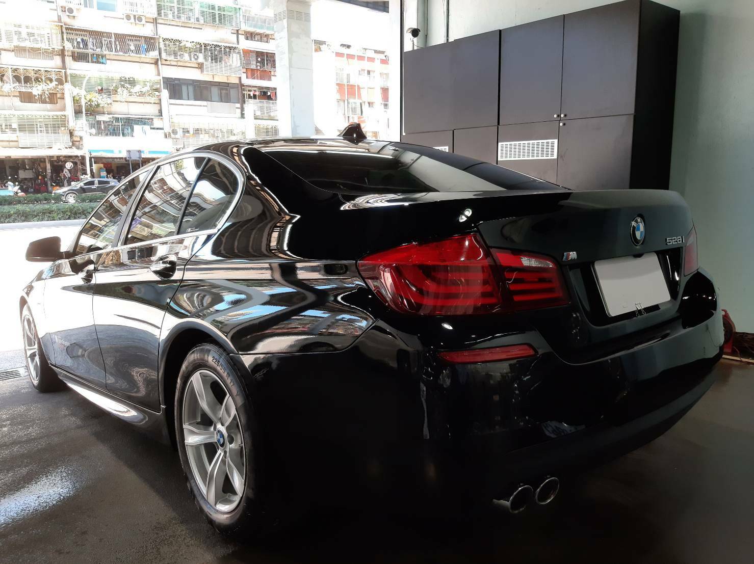 BMW 5-Series Sedan 528i M Sport 2013款 手排 2.0L  第4張相片