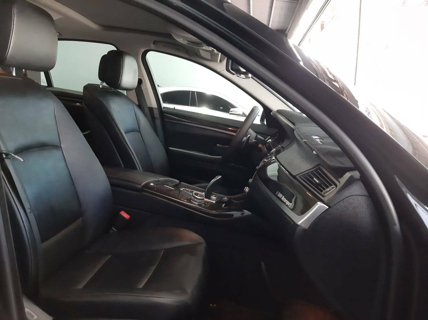 BMW 5-Series Sedan 528i M Sport 2013款 手排 2.0L  第6張相片