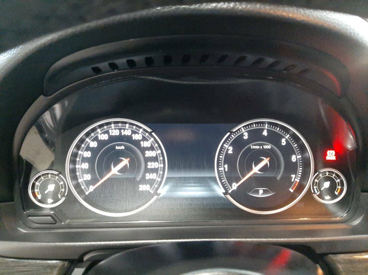 BMW 5-Series Sedan 528i M Sport 2013款 手排 2.0L  第10張相片