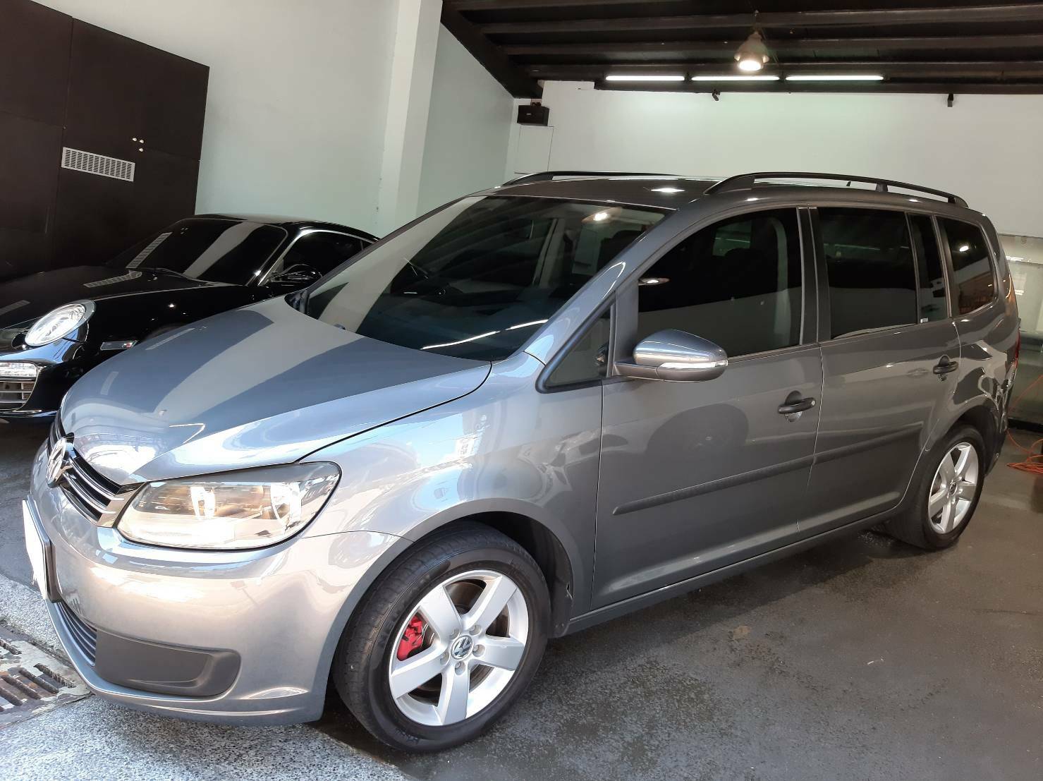 Volkswagen Touran 2012款 自手排 1.6L  第2張相片