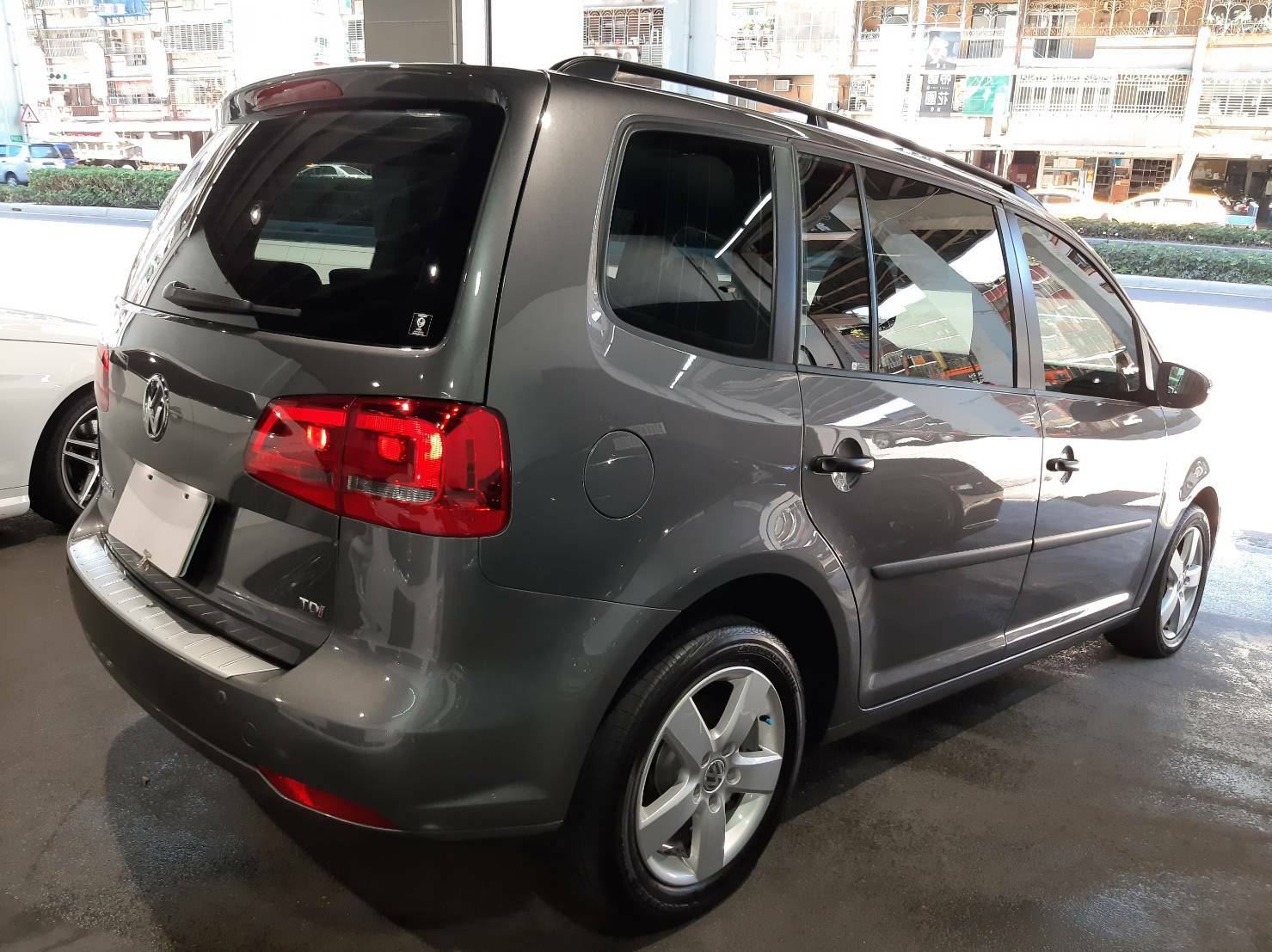 Volkswagen Touran 2012款 自手排 1.6L  第3張相片
