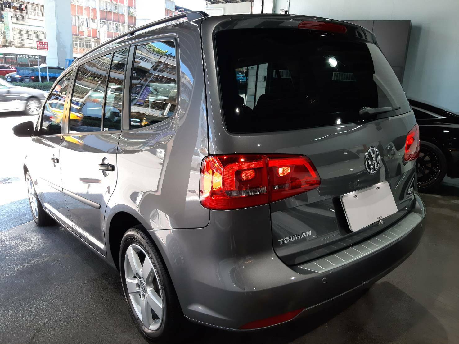 Volkswagen Touran 2012款 自手排 1.6L  第4張相片