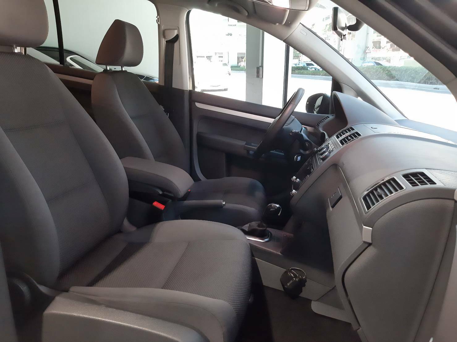 Volkswagen Touran 2012款 自手排 1.6L  第6張相片