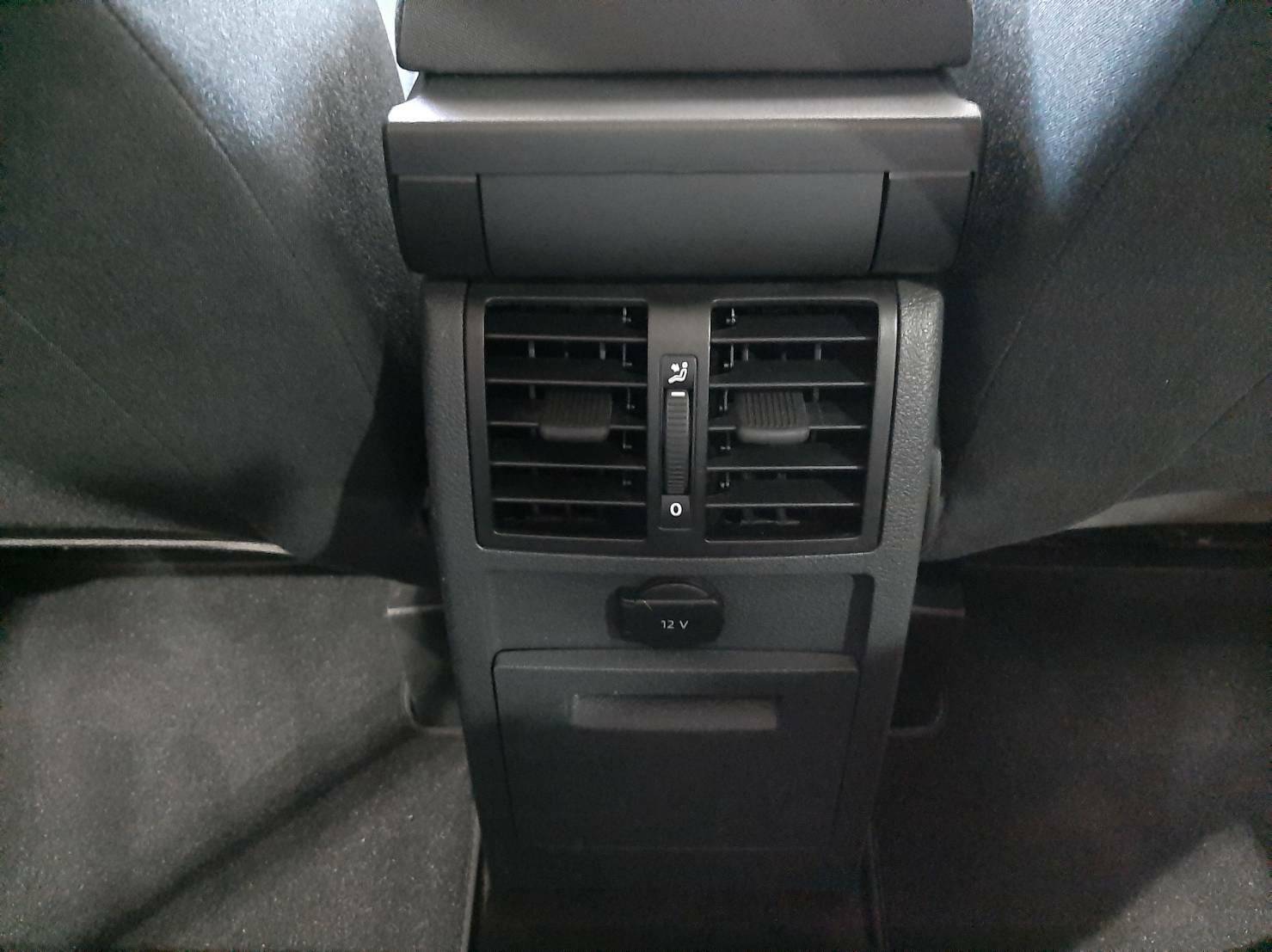 Volkswagen Touran 2012款 自手排 1.6L  第8張相片
