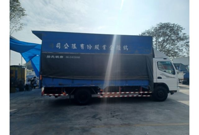 07年FUSO|8噸硬頂篷式 昇降機|阿督嚴選  第6張相片