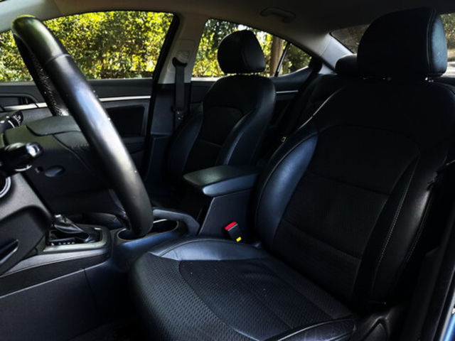 HYUNDAI現代 ELANTRA  第5張相片