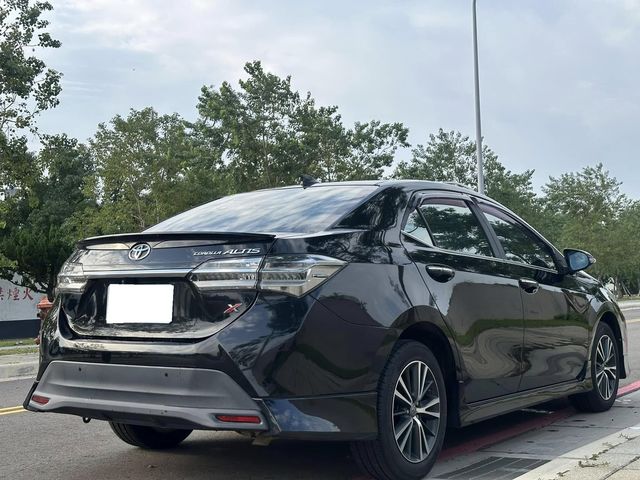 TOYOTA豐田 ALTIS  第2張相片