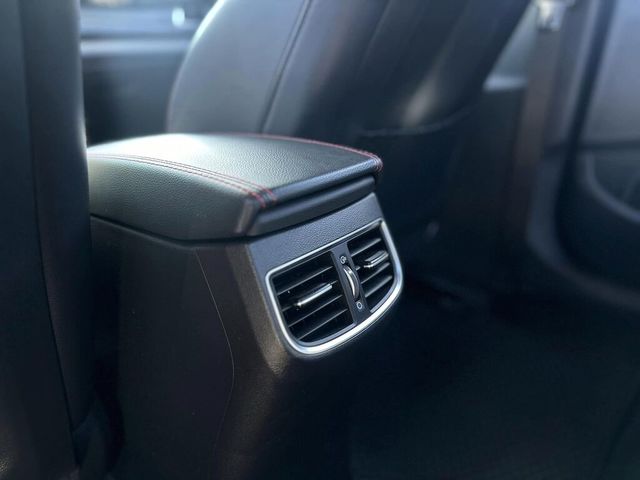 HYUNDAI現代 ELANTRA  第8張相片