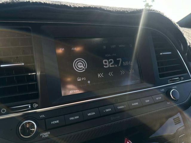 HYUNDAI現代 ELANTRA  第9張相片