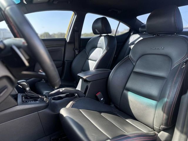 HYUNDAI現代 ELANTRA  第10張相片