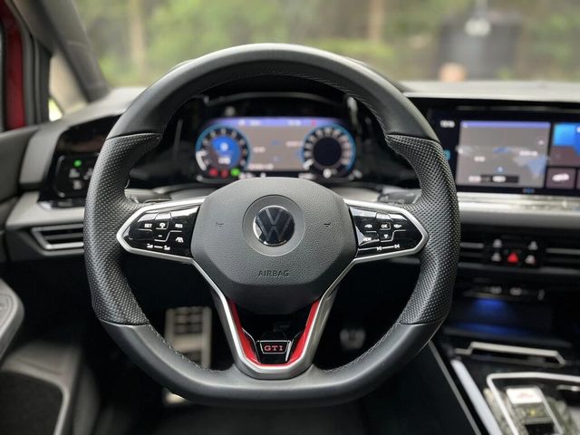 VOLKSWAGEN福斯 GOLF GTI  第7張相片