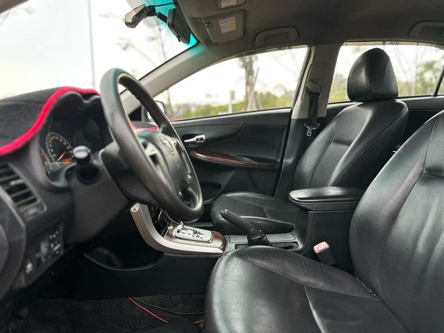TOYOTA豐田 ALTIS  第5張相片