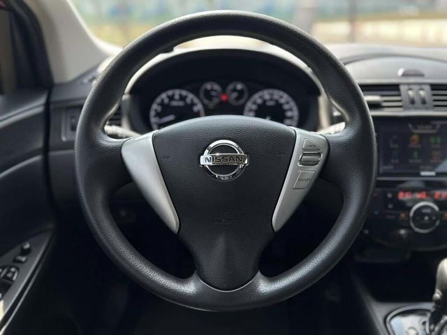 NISSAN日產 TIIDA  第7張相片