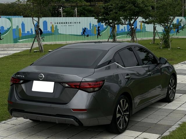 NISSAN日產 SENTRA  第2張相片