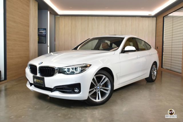 330i 5門的價格 Findcar 找車網