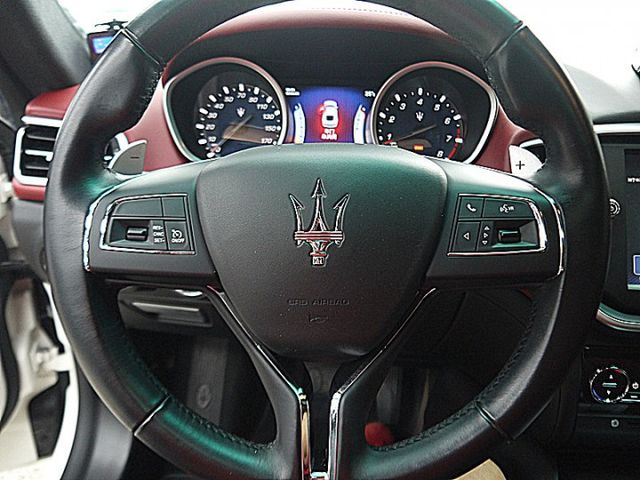 Maserati Ghibli S Q4 只跑7萬 知道的就懂  第16張相片