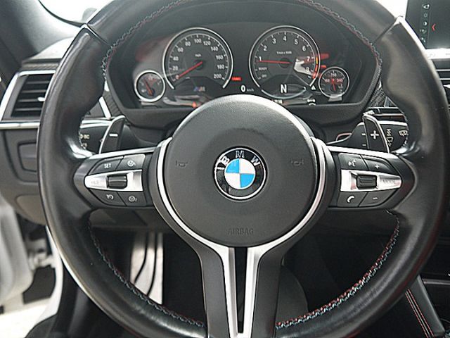 BMW 4系列性能王者M4 雙門Coupe 前車主忍痛割愛幫尋個好主人歡迎洽詢  第15張相片