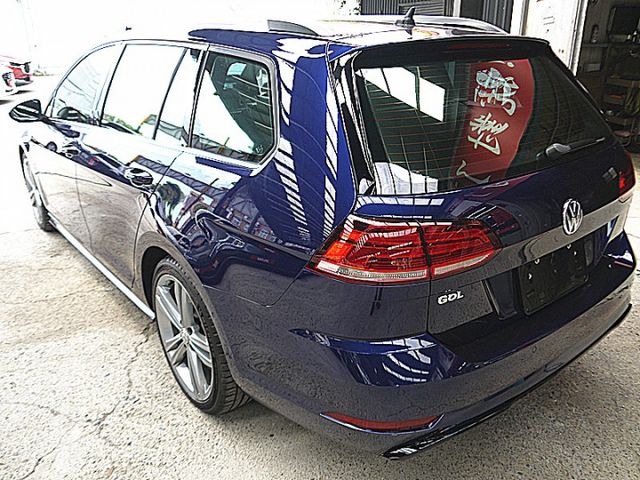 福斯7.5代Golf Variant/280 TSI R-Line想要大空間又會跑的雅痞們千萬別錯過  第4張相片