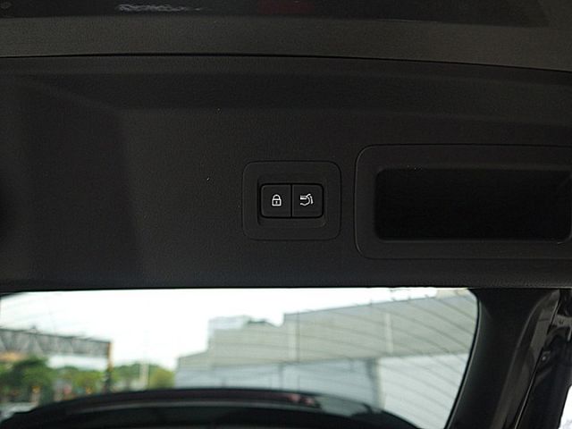 全新進化CX-30旗艦進化型有BOES音響全速域ACC跟車電子煞車電動尾門才跑2萬  第9張相片