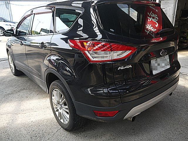 Ford Kuga1.6T雅緻型有渦渦最划算休旅才跑10萬  第4張相片