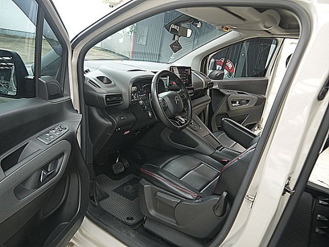 Berlingo/Feel長軸版法式布丁狗登台快來感受不同法式造車浪漫  第8張相片