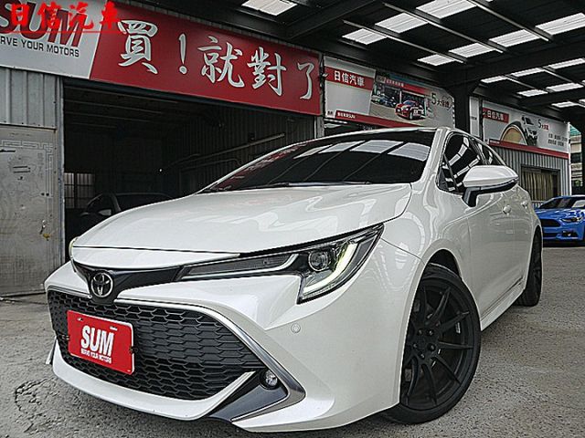 Auris 2.0 旗艦版搶手白  第1張相片