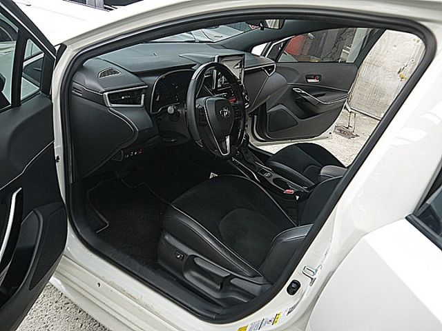 Auris 2.0 旗艦版搶手白  第8張相片