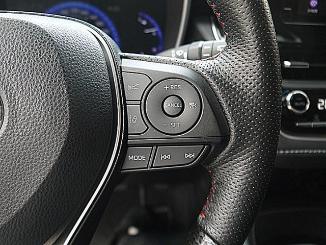 Auris 2.0 旗艦版搶手白  第15張相片