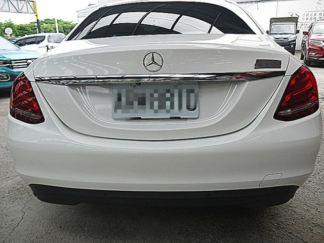 總代理C180才跑8萬  第4張相片