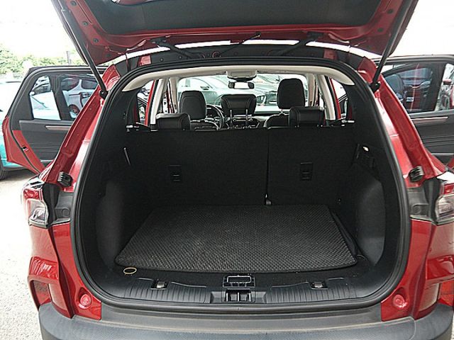 KUGA  第8張相片