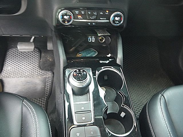 KUGA  第17張相片