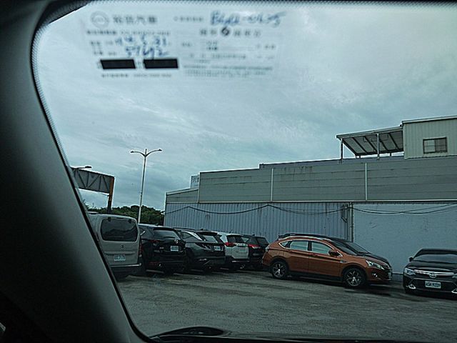 Nissan 新款 Sentra 尊爵智駕版神秘黑另有2021年橘黑2024白可選  第20張相片