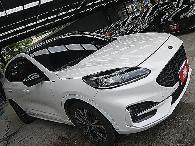 大改款Kuga250 AWD ST-Line新車120萬有加裝電子前後行車紀錄器  第6張相片