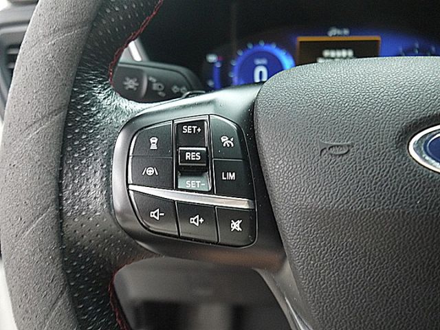 大改款Kuga250 AWD ST-Line新車120萬有加裝電子前後行車紀錄器  第15張相片