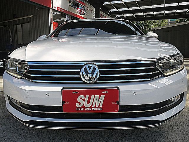 福斯Passat Variant/330 TSI Comfortline想要大空間又與眾不同的雅士們千萬別錯過  第2張相片
