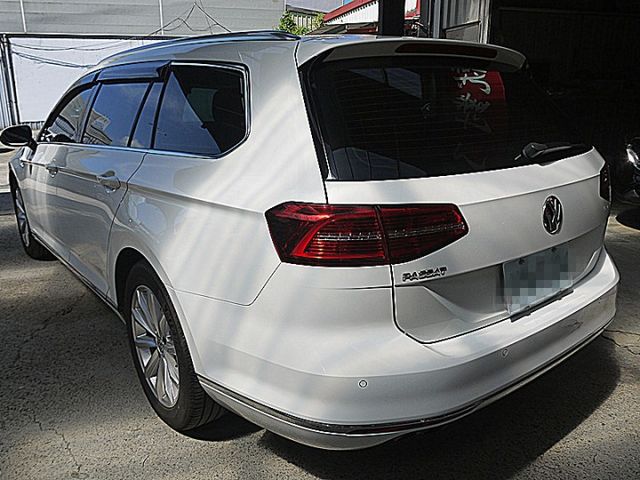 福斯Passat Variant/330 TSI Comfortline想要大空間又與眾不同的雅士們千萬別錯過  第3張相片