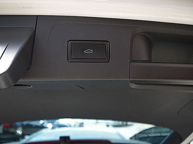 福斯Passat Variant/330 TSI Comfortline想要大空間又與眾不同的雅士們千萬別錯過  第8張相片