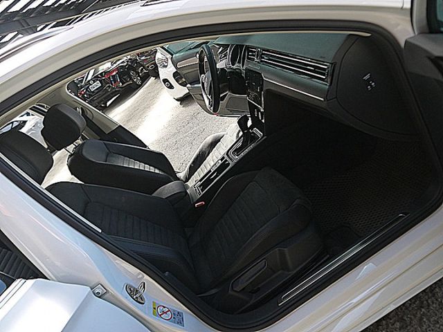 福斯Passat Variant/330 TSI Comfortline想要大空間又與眾不同的雅士們千萬別錯過  第11張相片