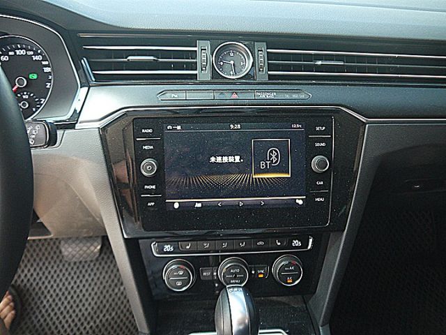 福斯Passat Variant/330 TSI Comfortline想要大空間又與眾不同的雅士們千萬別錯過  第17張相片