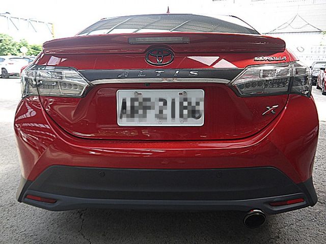 X版烈焰紅運動外觀感受不同外觀的神車  第5張相片