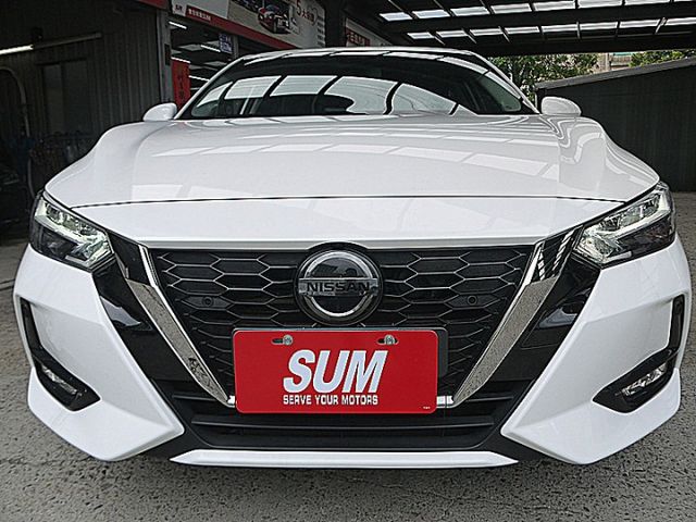 Nissan 新款 Sentra 尊爵智駕版另有2022年黑2024白黑可選  第2張相片
