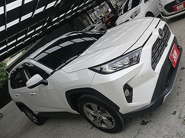牛頭牌不敗熱銷休旅RAV4 2.0旗艦版有I-KEY影音電動尾門  第7張相片